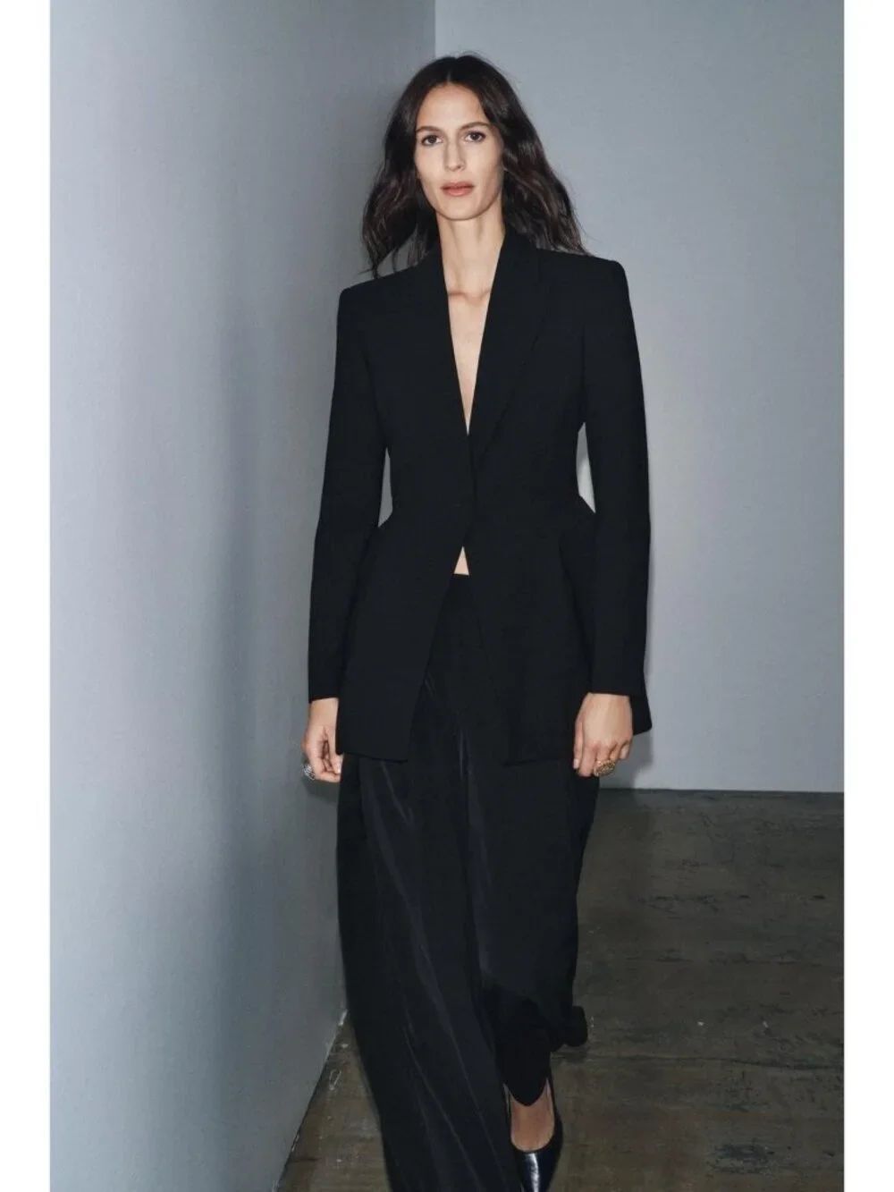 Zara ZW Womens Fitted Blazer Suit Jacket Size XS Black 9259/281 NWT